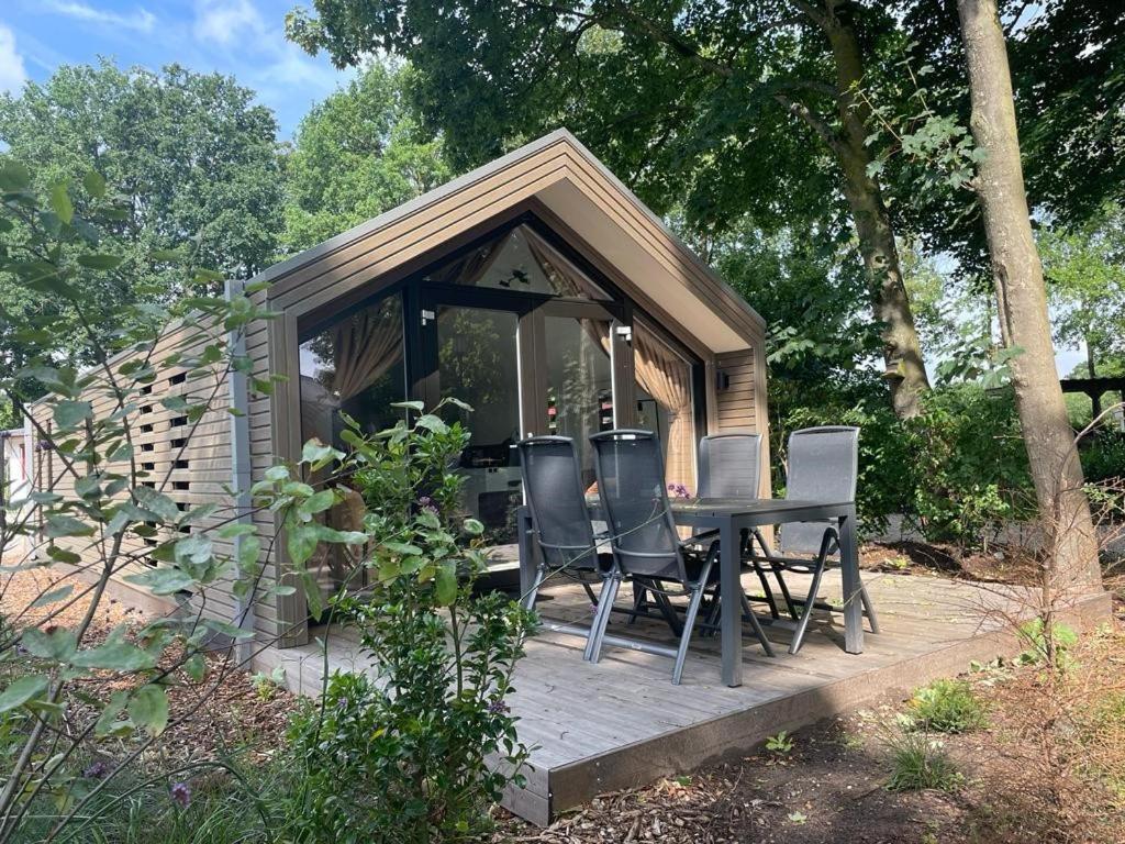 Camping De Vinkenkamp Lieren Exterior photo