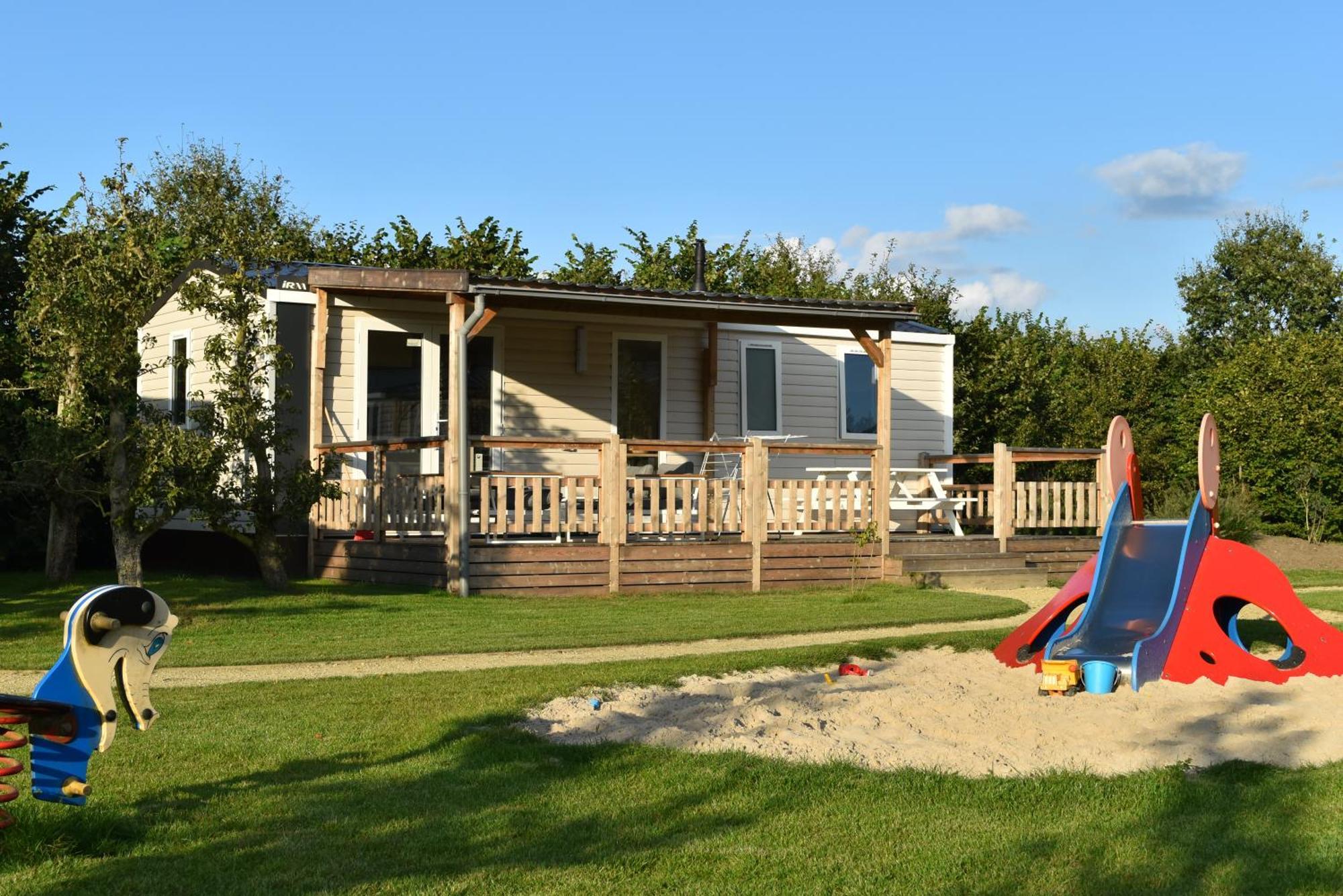 Camping De Vinkenkamp Lieren Exterior photo